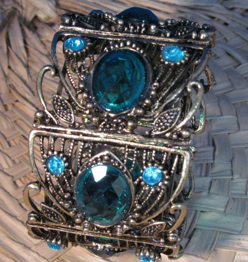 vintage jeweled bangle braclet